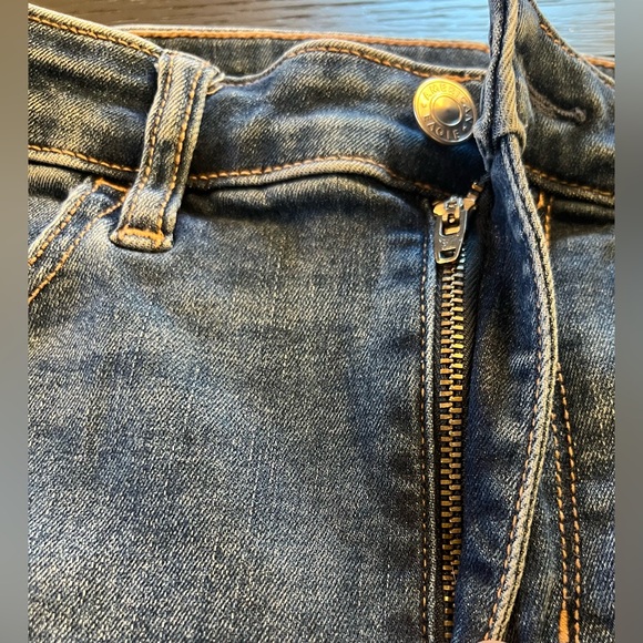 American Eagle Women’s High Rise Next Level Stretch Jeggings Size 8 Regular - Picture 8 of 11
